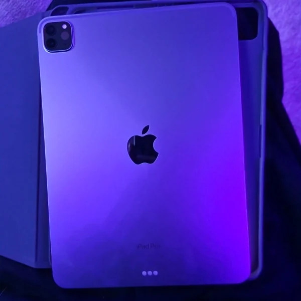 Apple iPad Pro 4th Gen. 128GB, Wi-Fi + 4G (Unlocked), 12.9 in - Space Gray