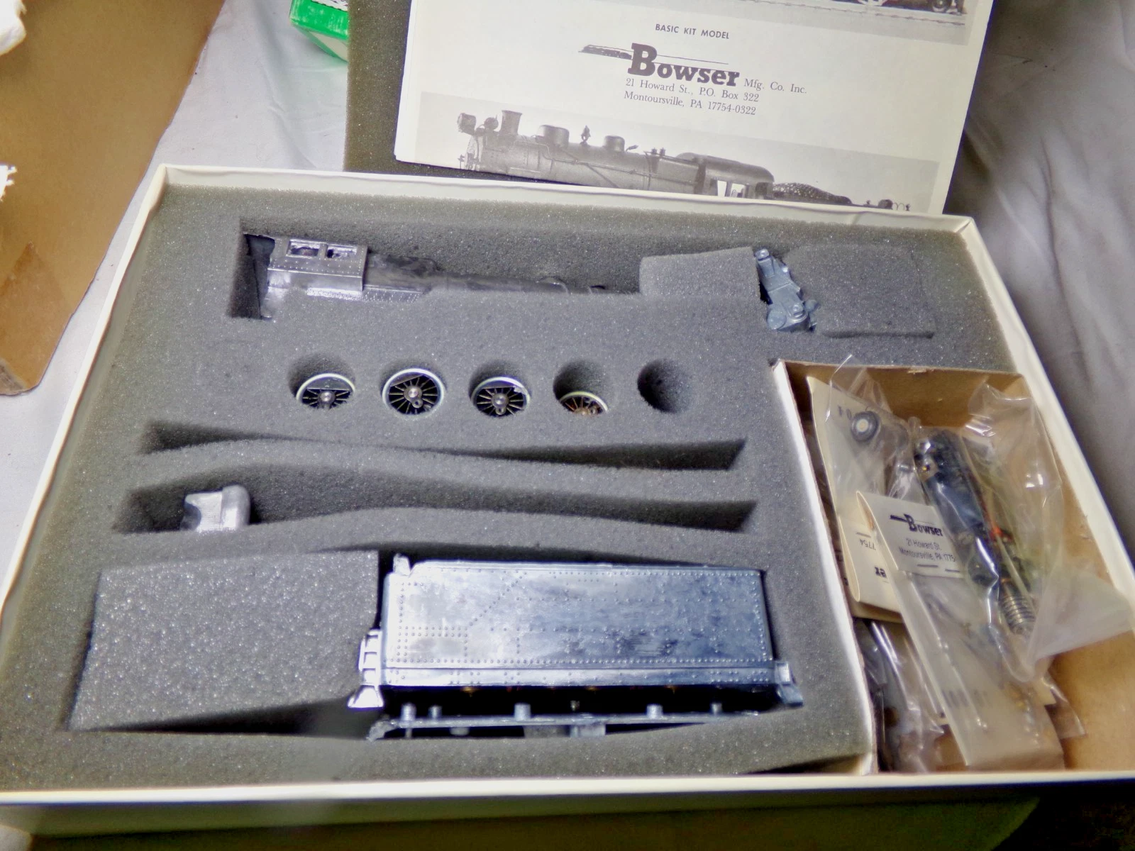 s-l1600 (97) BOWSER PRR H-9 CONSOLIDATION 2-8-0 Locomotive Kit No.100900 / HO Scale / Bx - Image 1